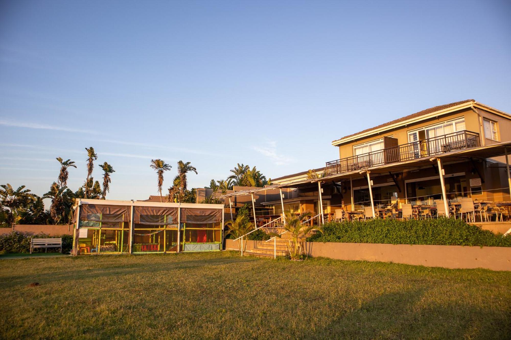305 Guest House Amanzimtoti Ngoại thất bức ảnh