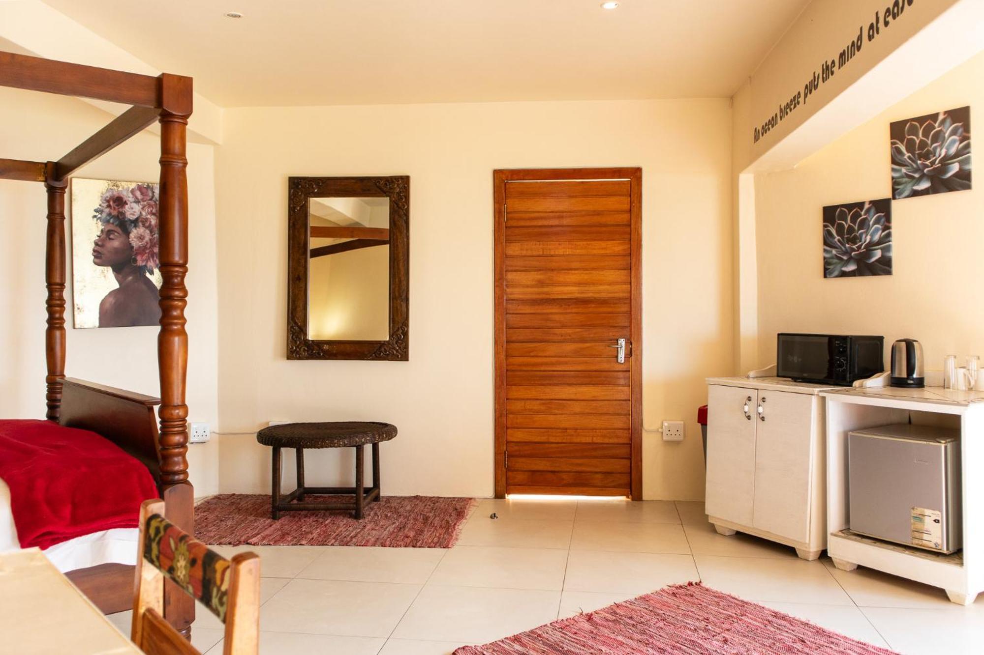 305 Guest House Amanzimtoti Ngoại thất bức ảnh
